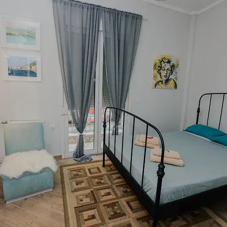Apartment Debbies δίπλα στο νερό #2 !