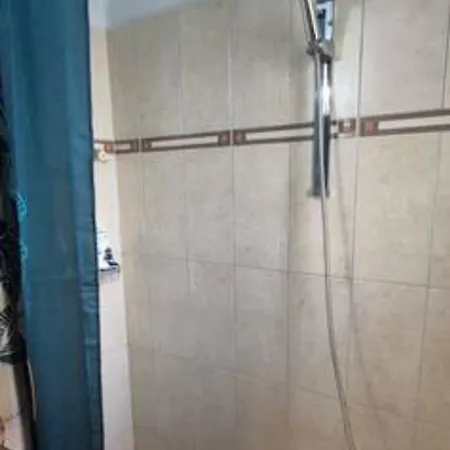Debbies δίπλα στο νερό #2 ! Apartment