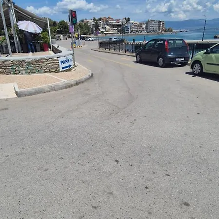 Apartment Debbies δίπλα στο νερό #2 ! Chalkida