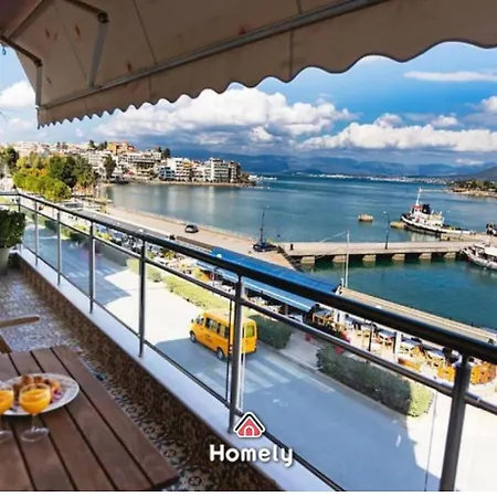 Debbies δίπλα στο νερό #2 ! Apartment