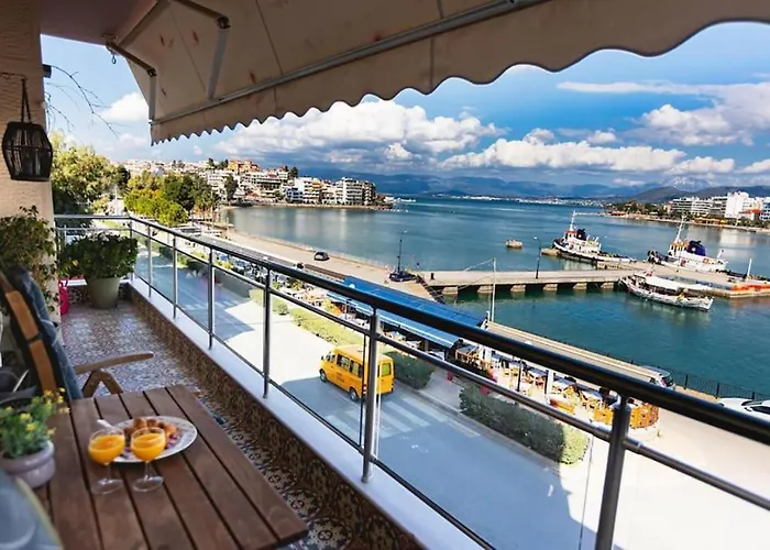 Debbies δίπλα στο νερό #2 ! Appartement *